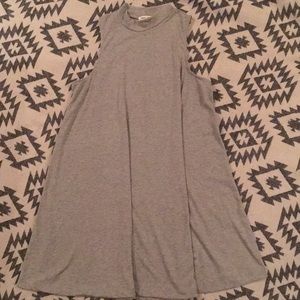 Gray sleeveless swing dress